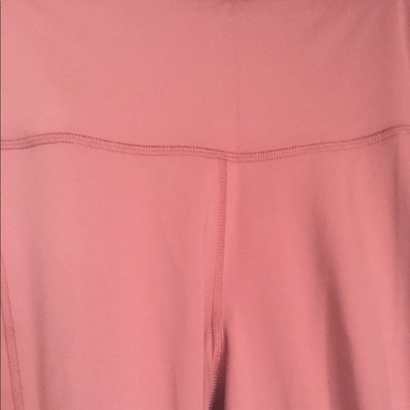 NWT Old Navy go dry crop leggings - Picture 5 of 12